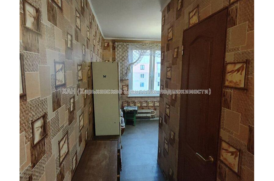 Продам квартиру, Волонтерская ул. , 1 кім., 32 м², частичный ремонт 