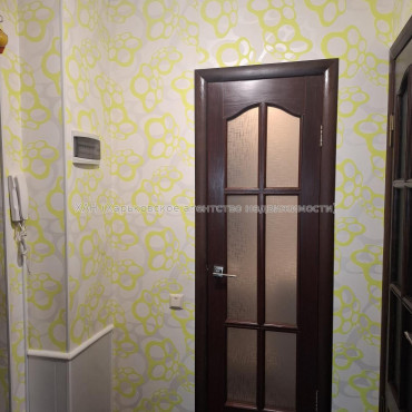 Продам квартиру, 1  ком., 36.50 м², капитальный ремонт 