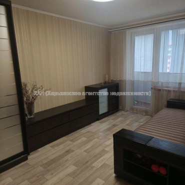 Продам квартиру, Холодногорская ул. , 1 кім., 31.70 м², капитальный ремонт 