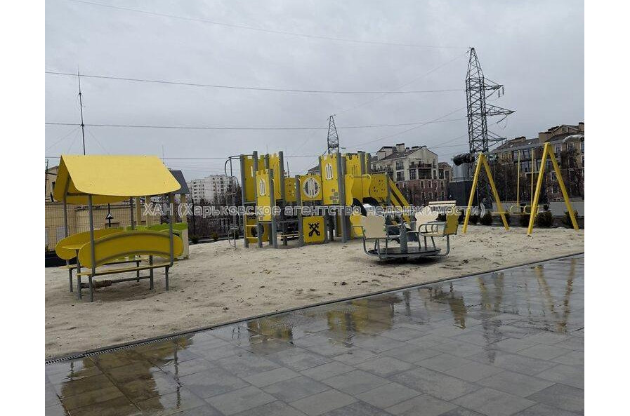 Продам квартиру, Сокольницкая ул. , 3  ком., 67 м², без внутренних работ 