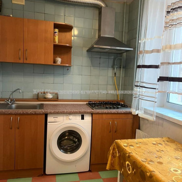 Продам квартиру, Европейская ул. , 1  ком., 35 м², косметический ремонт 