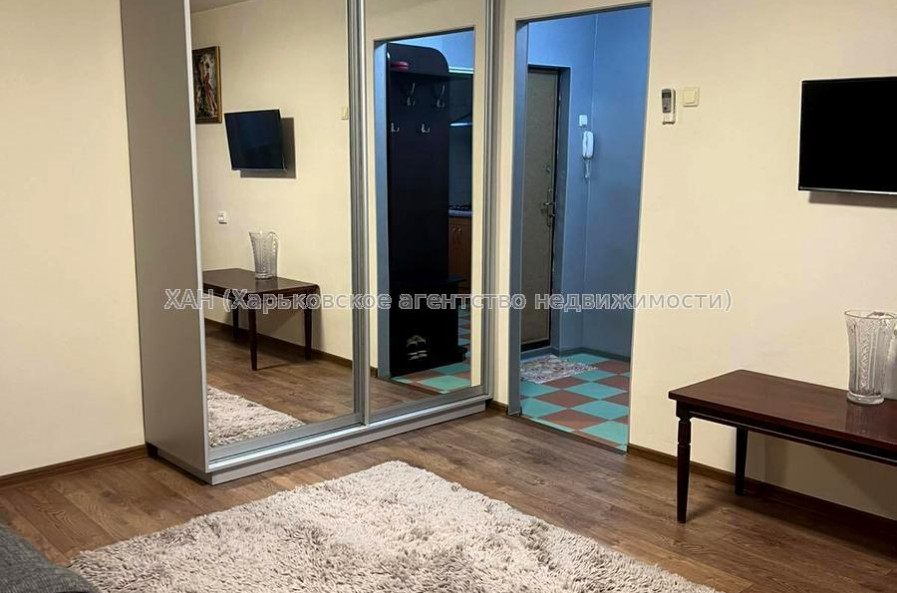 Продам квартиру, Европейская ул. , 1  ком., 35 м², косметический ремонт 