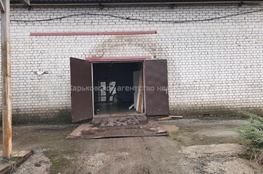 Здам нежитлову нерухомість, помещение свободного назначения , 3 кім., 300 м²