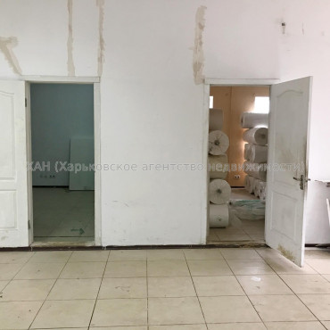 Здам нежитлову нерухомість, помещение свободного назначения , 3 кім., 300 м²