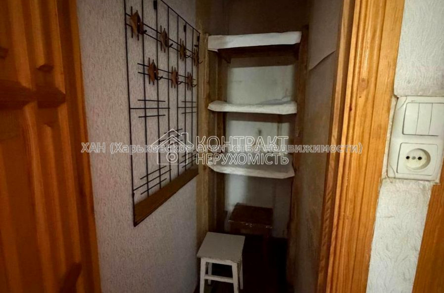 Продам квартиру, Науки просп. , 1  ком., 37 м², капитальный ремонт 