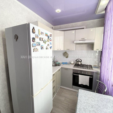 Продам квартиру, Валентиновская ул. , 2 кім., 46 м², евроремонт 