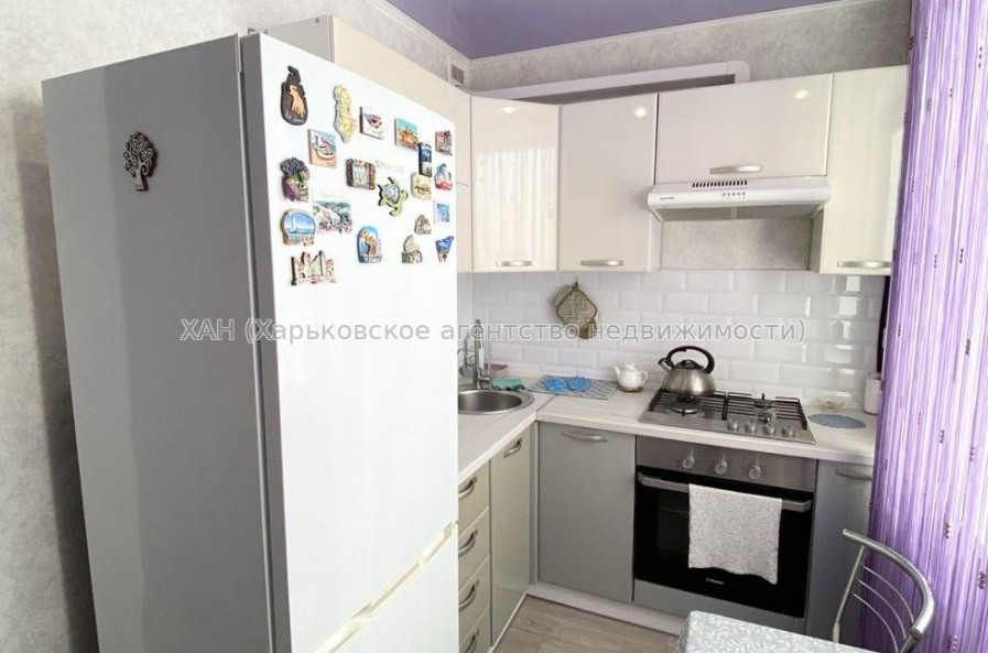 Продам квартиру, Валентиновская ул. , 2 кім., 46 м², евроремонт 
