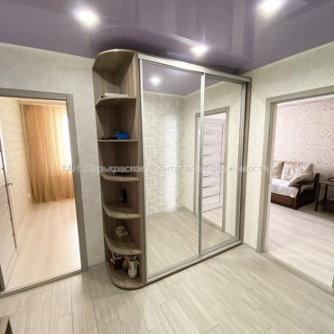 Продам квартиру, Валентиновская ул. , 2 кім., 46 м², евроремонт 