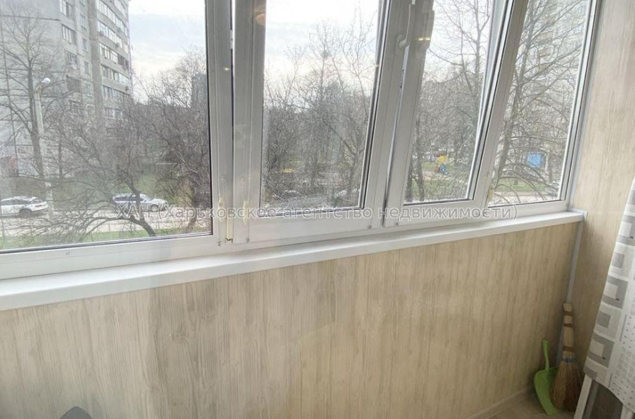 Продам квартиру, Валентиновская ул. , 2 кім., 46 м², евроремонт 