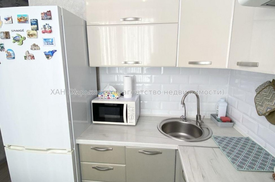 Продам квартиру, Валентиновская ул. , 2 кім., 46 м², евроремонт 