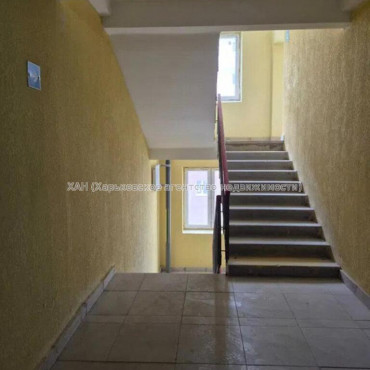Продам квартиру, Шевченковский пер. , 1 кім., 42.20 м², без внутренних работ 