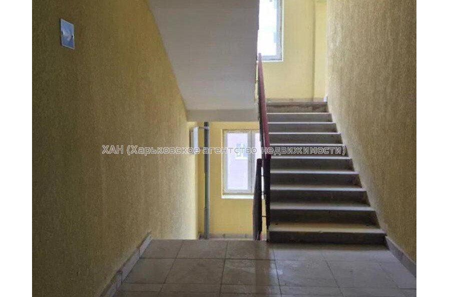 Продам квартиру, Шевченковский пер. , 1 кім., 42.20 м², без внутренних работ 