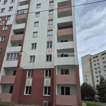 Продам квартиру, Шевченковский пер. , 1 кім., 42.20 м², без внутренних работ 