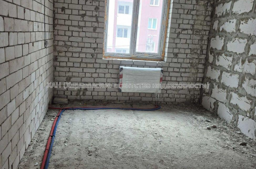 Продам квартиру, Шевченковский пер. , 1  ком., 42.20 м², без внутренних работ 