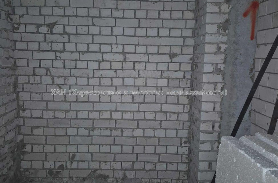 Продам квартиру, Шевченковский пер. , 1  ком., 42.20 м², без внутренних работ 