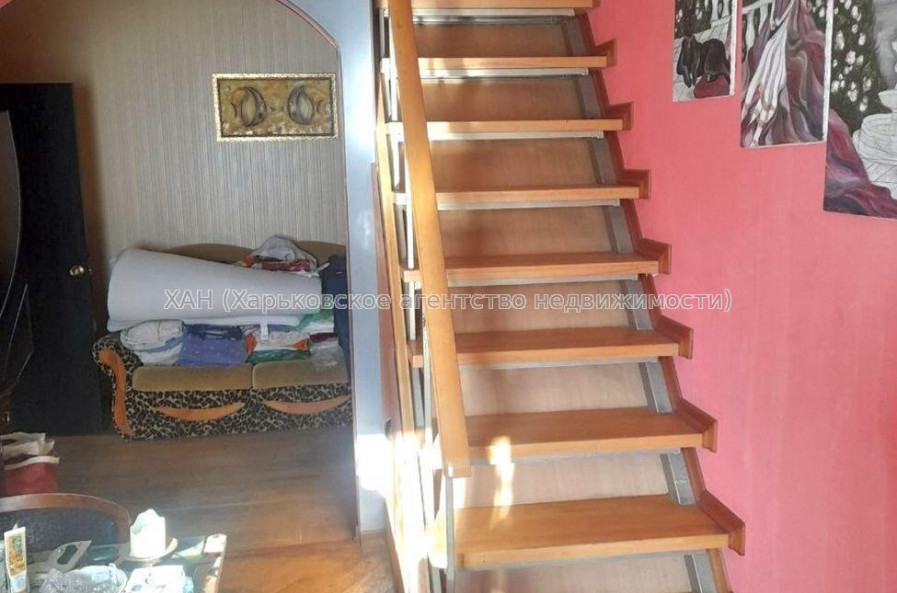 Продам квартиру, Москалёвская ул. , 5 кім., 97.30 м², косметический ремонт 