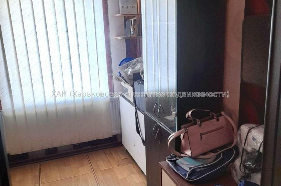 Продам квартиру, Москалёвская ул. , 5 кім., 97.30 м², косметический ремонт 