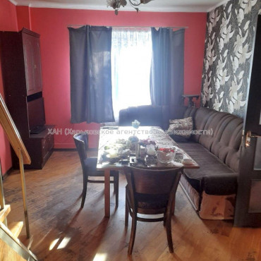 Продам квартиру, Москалёвская ул. , 5 кім., 97.30 м², косметический ремонт 