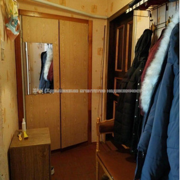 Продам квартиру, Непокоренных ул. , 1 кім., 42 м², косметический ремонт 