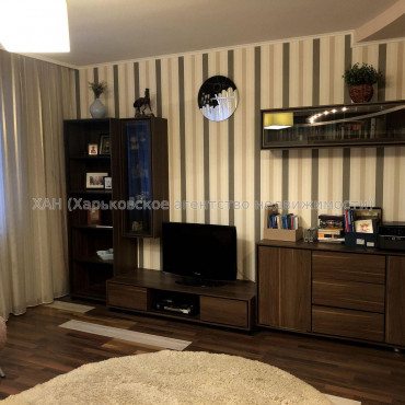 Продам квартиру, Соборности Украины ул. , 1 кім., 48.30 м², евроремонт 