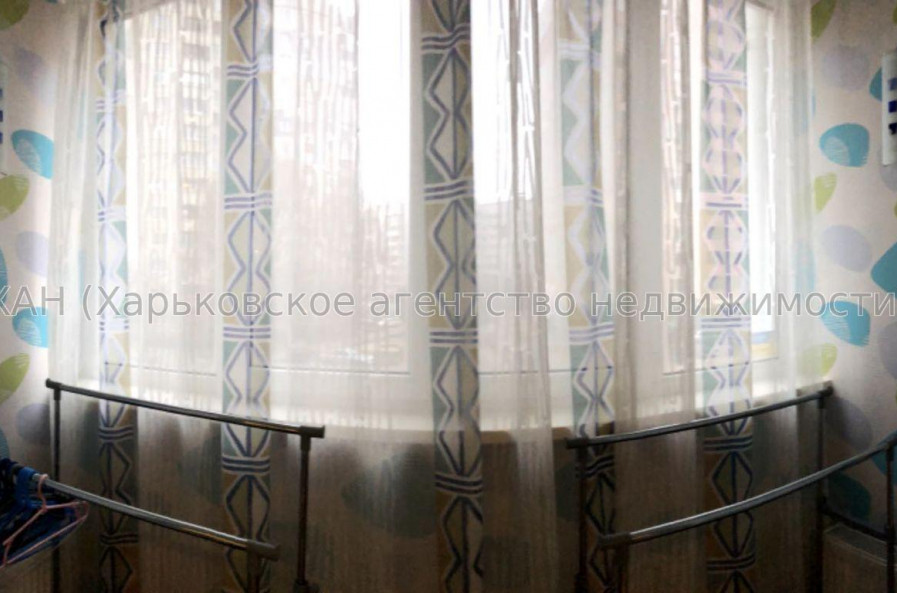 Продам квартиру, Соборности Украины ул. , 1 кім., 48.30 м², евроремонт 