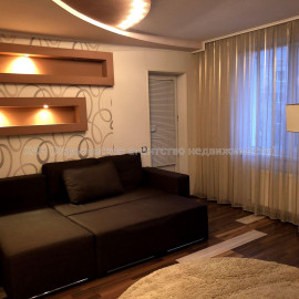 Продам квартиру, Соборности Украины ул. , 1 кім., 48.30 м², евроремонт