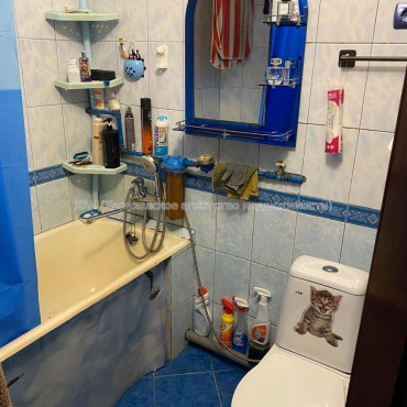 Продам квартиру, Камышовая ул. , 1 кім., 28 м², советский ремонт 