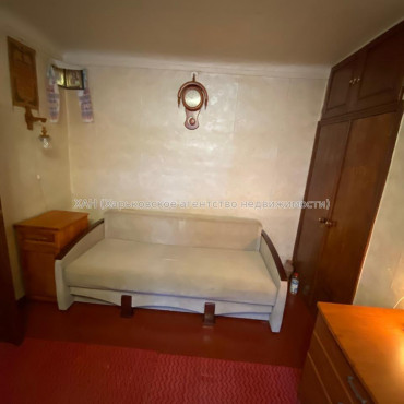 Продам квартиру, Камышовая ул. , 1 кім., 28 м², советский ремонт 