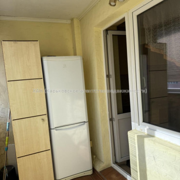 Продам квартиру, Кушнарева ул. , 1 кім., 38 м², капитальный ремонт 