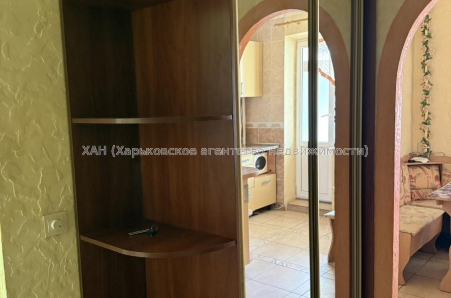 Продам квартиру, Кушнарева ул. , 1 кім., 38 м², капитальный ремонт 