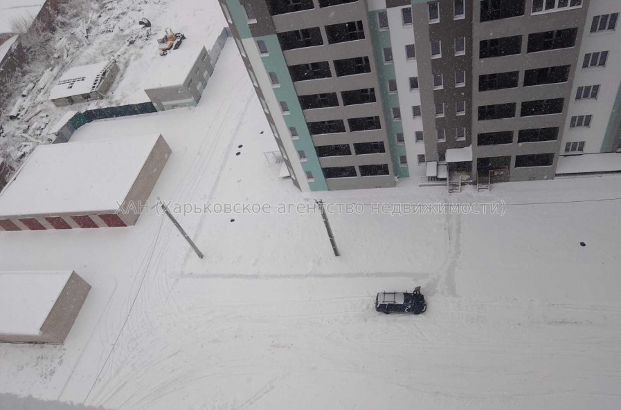 Продам квартиру, Лисаветинская ул. , 2 кім., 52.50 м², без внутренних работ 