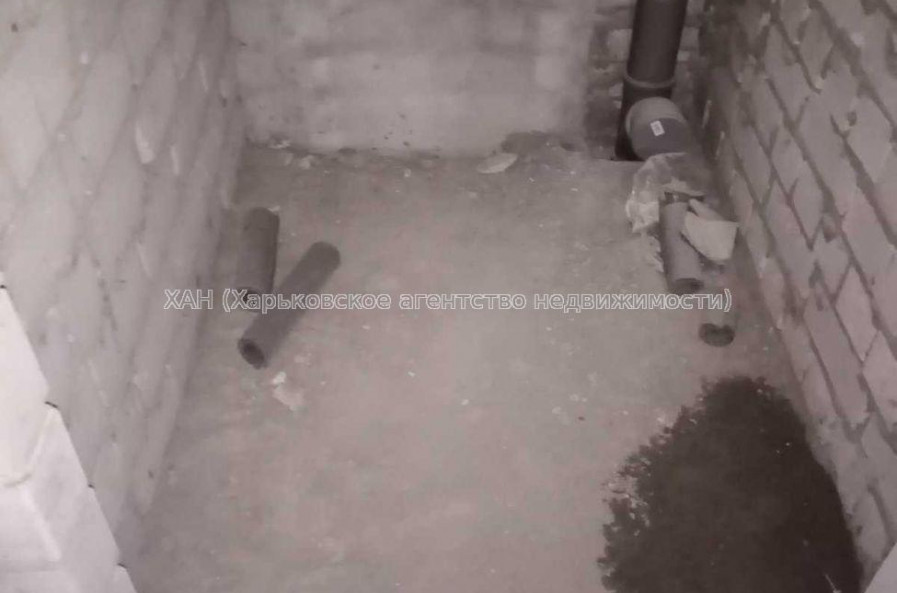 Продам квартиру, Лисаветинская ул. , 2 кім., 52.50 м², без внутренних работ 