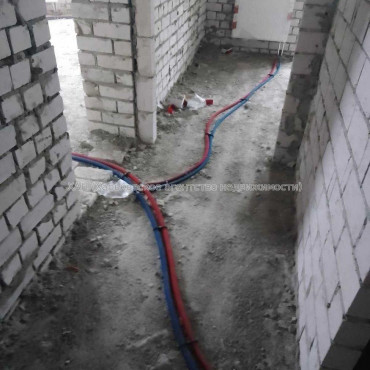 Продам квартиру, Лисаветинская ул. , 2 кім., 52.50 м², без внутренних работ 