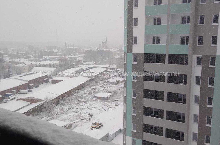 Продам квартиру, Лисаветинская ул. , 2 кім., 52.50 м², без внутренних работ 