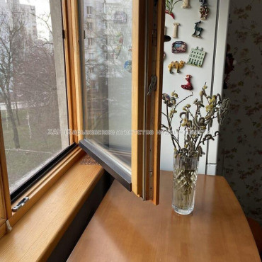 Продам квартиру, Победы просп. , 2 кім., 47 м², капитальный ремонт 