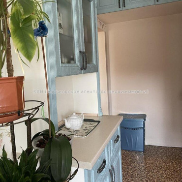 Продам квартиру, Победы просп. , 2 кім., 47 м², капитальный ремонт 