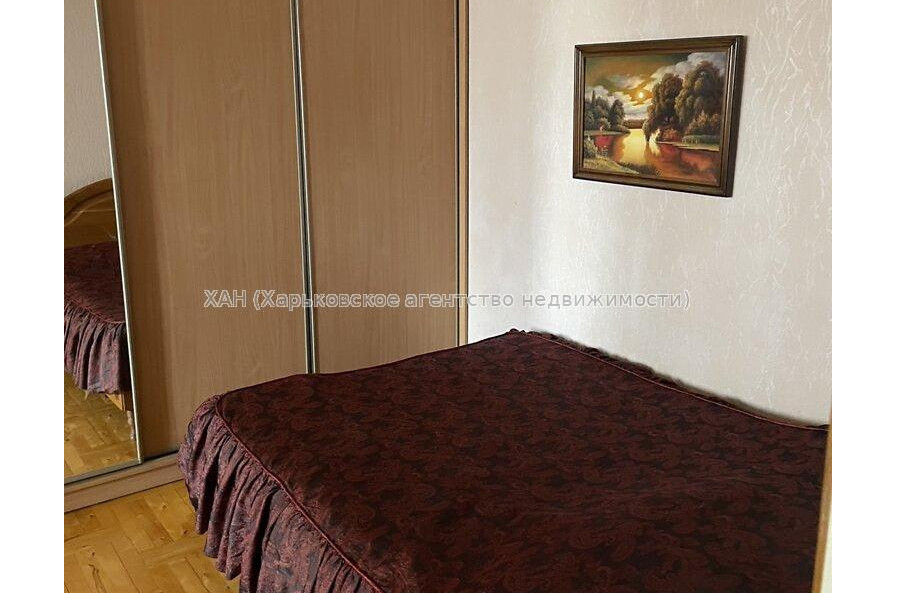 Продам квартиру, Победы просп. , 2 кім., 47 м², капитальный ремонт 