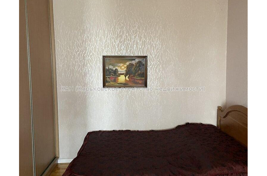 Продам квартиру, Победы просп. , 2 кім., 47 м², капитальный ремонт 