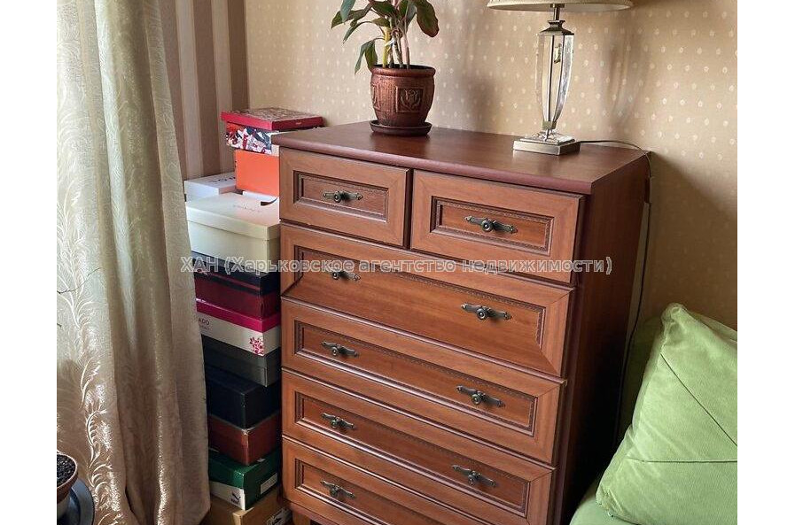 Продам квартиру, Победы просп. , 2 кім., 47 м², капитальный ремонт 