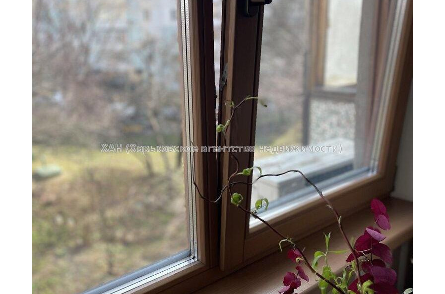 Продам квартиру, Победы просп. , 2 кім., 47 м², капитальный ремонт 