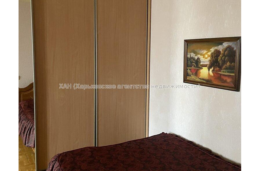 Продам квартиру, Победы просп. , 2 кім., 47 м², капитальный ремонт 