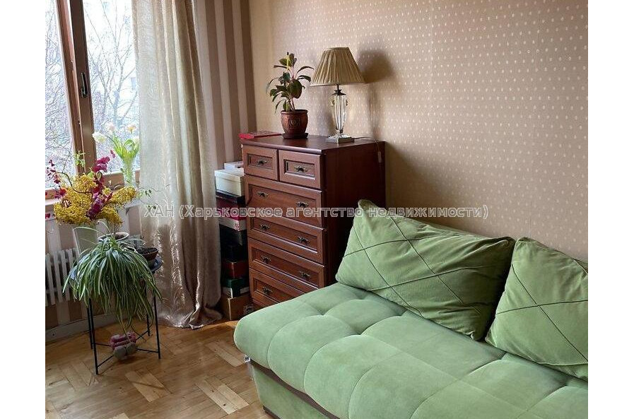 Продам квартиру, Победы просп. , 2 кім., 47 м², капитальный ремонт 