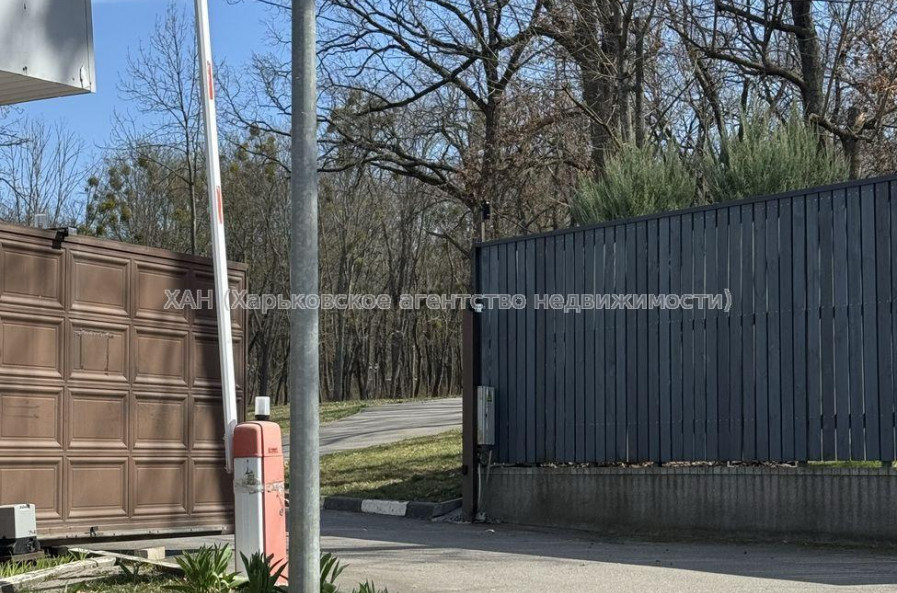 Продам квартиру, Липовая ул. , 2 кім., 72.20 м², без ремонта 