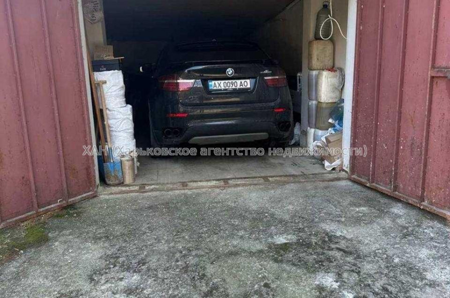 Продам нежилую недвижимость, гараж/паркинг , 22 м²