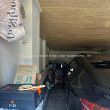 Продам нежилую недвижимость, гараж/паркинг , 22 м²