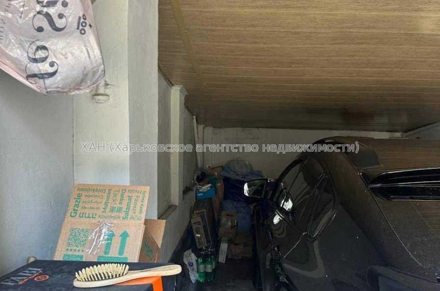 Продам нежилую недвижимость, гараж/паркинг , 22 м²