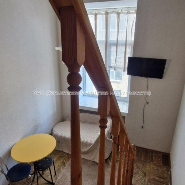 Продам квартиру, Николаевская ул. , 1 кім., 17.40 м², капитальный ремонт 