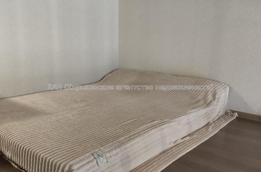 Продам квартиру, Николаевская ул. , 1 кім., 17.40 м², капитальный ремонт 