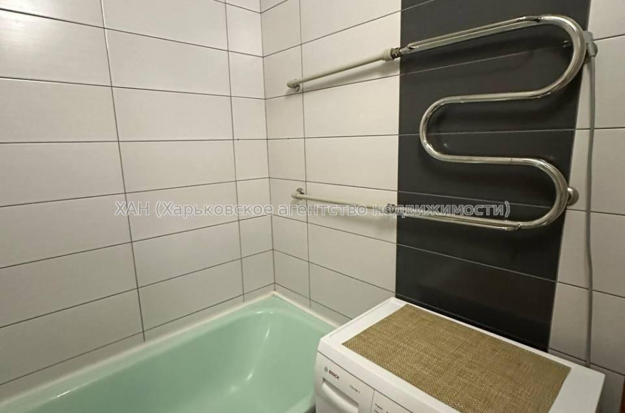 Продам квартиру, Саперная ул. , 1 кім., 32 м², капитальный ремонт 