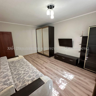 Продам квартиру, Саперная ул. , 1 кім., 32 м², капитальный ремонт 